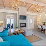 Lola\'s House